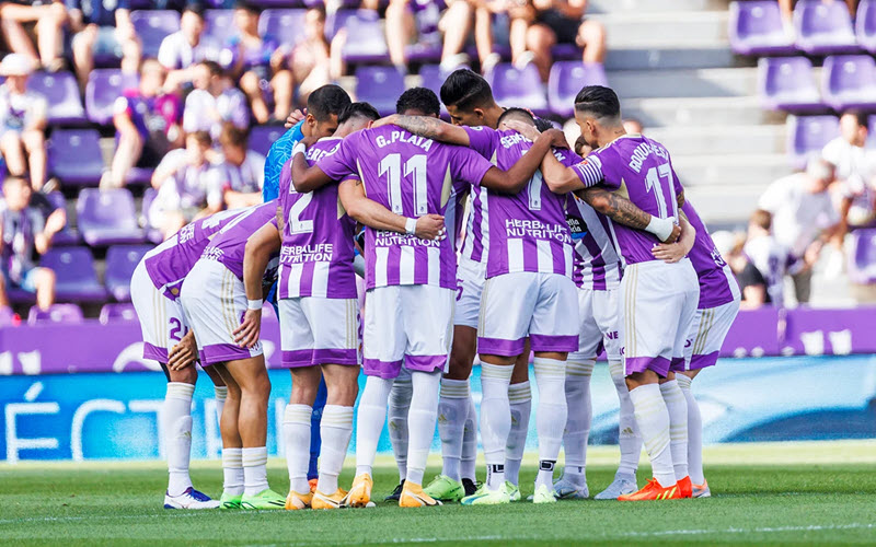 soi kèo Real Valladolid vs Barcelona